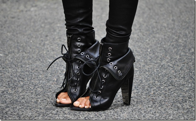 alexanderwangzipboots thumb1 A mai trecut un an